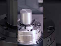 Conector para batería de energía eléctrica con recubrimiento de zinc/níquel/cromo/titanio